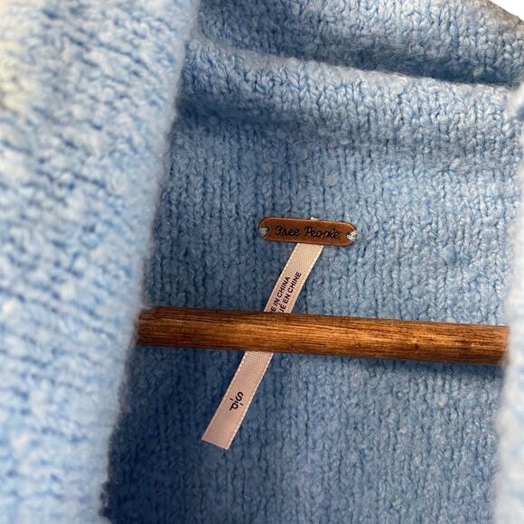 Free People Soft Fuzzy Turtleneck Sweater Small Boxy Pullover Lightweight - Picture 4 of 7